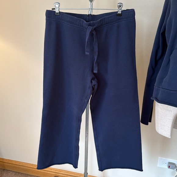 Frank & Eileen Navy Hoodie Sweatshirt Melanie
& Catherine Sweatpants Size L/S - Picture 3 of 7